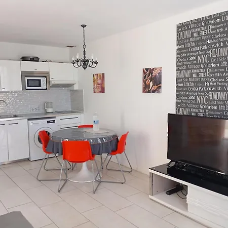 Parque Santiago Las Americas Apartment